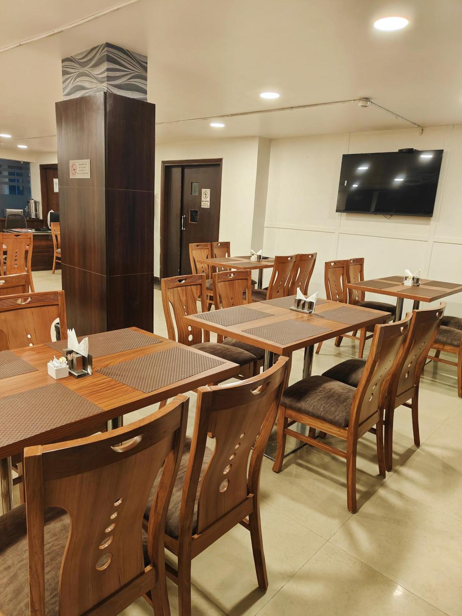 Rosemallow Hotel New Delhi Nova Deli Exterior foto