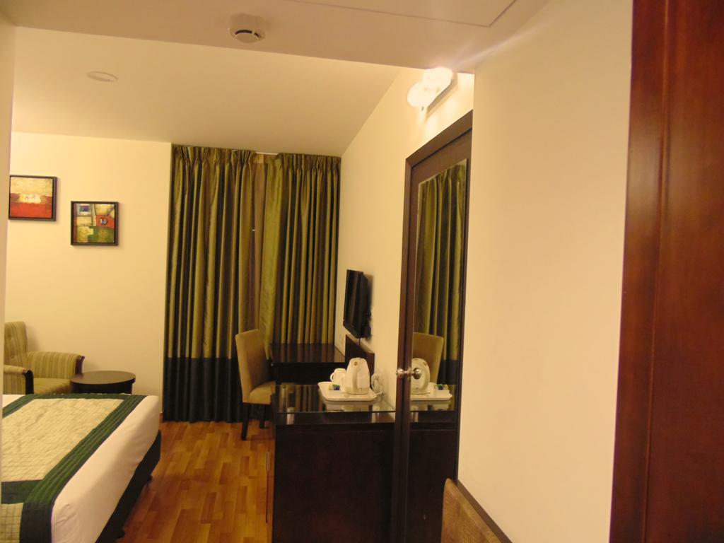 Rosemallow Hotel New Delhi Nova Deli Exterior foto